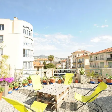 Exceptionnel Rooftop Apartment